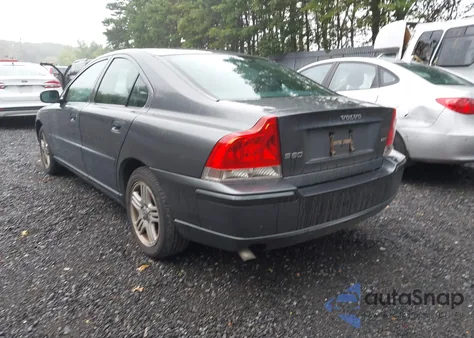 2007 Volvo S60 2.5T z USA, uszkodzony, nr VIN YV1RS592572622959